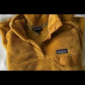 •••ISO••• Mustard Patagonia Pullover